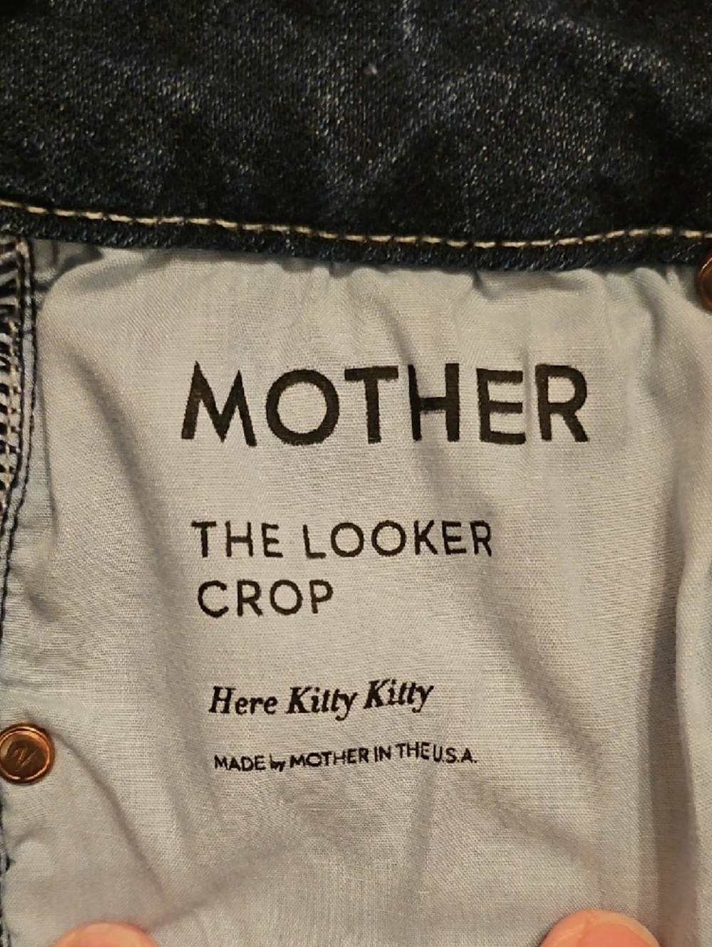 MOTHER- The Looker Crop (Here Kitty Kitty Wash) - Size 26 - Picture 8 of 10